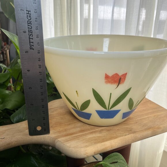 AS-IS Vintage Fire King Blue Flower Bowl - Worn - Picture 4 of 6